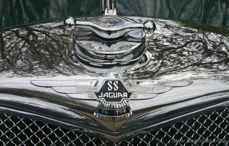 aa_SS 100 Jaguar 3-5 litre badge