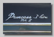 aa_Vanden-Plas Princess 3-litre MkII badge