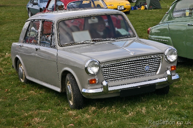 Morris 1100 front