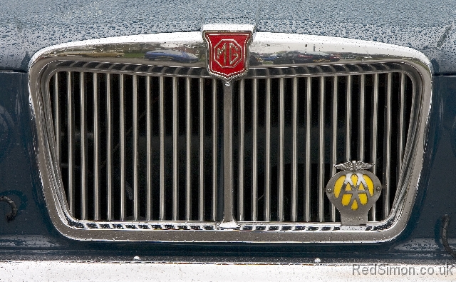 g_MG 1300 2door grille