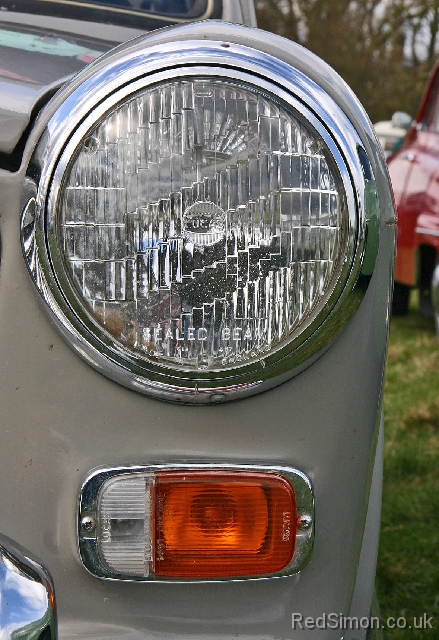 l_Morris 1100 headlamp
