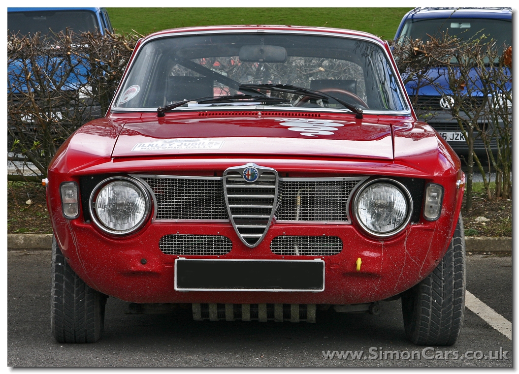 ac_Alfa%20Romeo%20GT%201300%20Junior%20head.jpg
