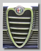 Alfa Romeo 2600 Sprint grille