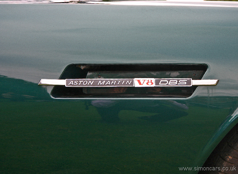 a_Aston Martin DBSV8 badge