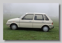 s_Austin Metro Vanden Plas 1985 5-door side