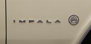 aa Chevrolet Impala 1965 Convertible badge