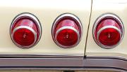 l Chevrolet Impala 1965 Convertible lamps