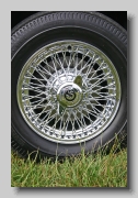 w_Daimler 2-litre V8 wheel
