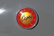 aa_Ford Consul Classic Capri badge