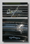 ab_Ford Anglia E494A badge