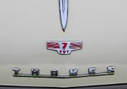 aa Ford Thames 300E 1958 7cwt Van badge7