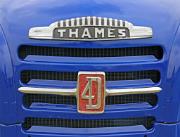 aa Ford Thames 502E 4D 1958 flatbed badget