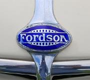 aa Fordson E83W 1951 Van badgef