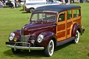 Ford Model 101A Deluxe 1940 Station Wagon front