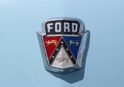 aa Ford Crestline Sunliner Convertible 1954 badge