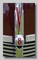 aa_Ford Deluxe 1940 badge