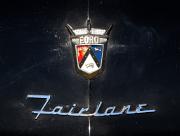 aa Ford Fairlane 1955 Victoria badgef