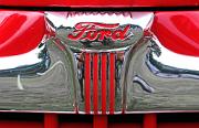 aa Ford Model 69A Super Deluxe 1946 badge