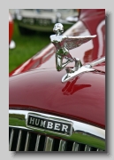 aa_Humber 12 Vogue Saloon badge