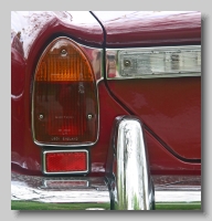 l_Jaguar XJ 4-2 rearlamp