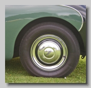 w_Jaguar Mk9 wheel
