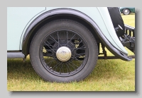 w_Jowett 7hp 1934 Kestrel 4-light wheel