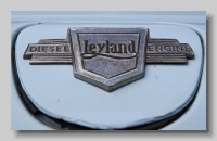 aa_Leyland Super Comet badge