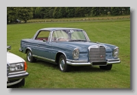 Mercedes-Benz 220 SE front