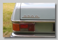 aa_Mercedes-Benz 220D 1972 badge