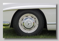w_Mercedes-Benz 300SL roadster wheel