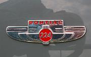 aa Pontiac 224 1937 Touring Sedan badge2