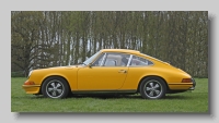 s_Porsche 911 1969 E side