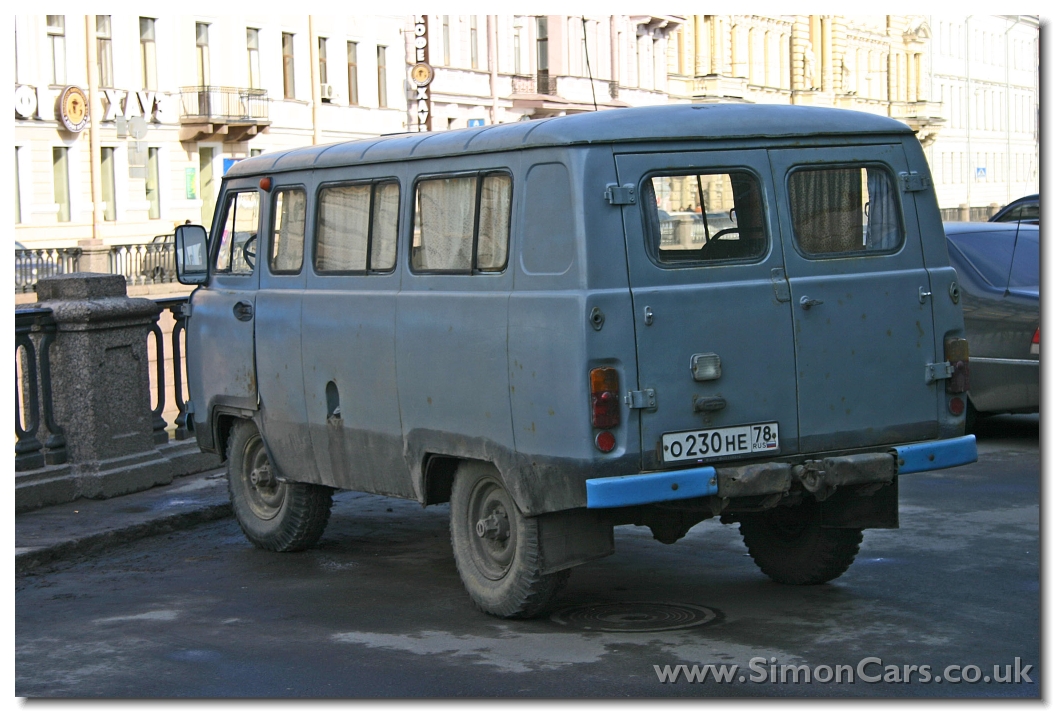 UAZ%202206%20rear.jpg