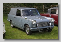 Triumph Courier Van frontg