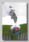 ab_Triumph Mayflower ornament