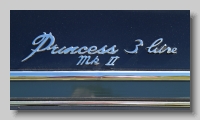 aa_Vanden-Plas Princess 3-litre MkII badge