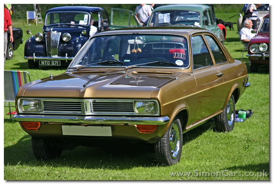 Vauxhall%20Viva%20HC%201300%20front.jpg