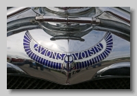 aa_Voisin C14 Chartre Demi-Berline 1930 badge